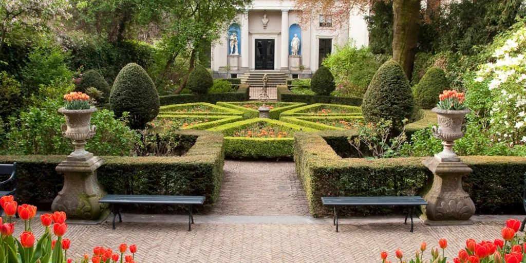 Museum Van Loon in Amsterdam: A Glimpse into Golden Age Grandeur 2 Museum Van Loon in Amsterdam