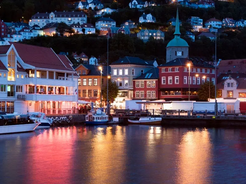 Torget in Bergen: A Lively Heartbeat of the City 3 Torget in Bergen
