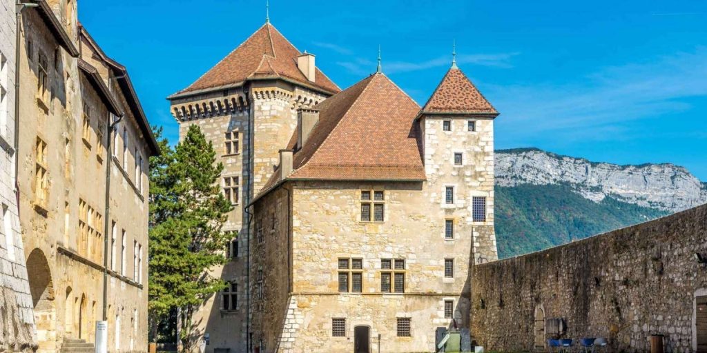 Annecy Kastély Múzeum: Een veelzijdige reis door geschiedenis en cultuur 3 Annecy Kastély Múzeum