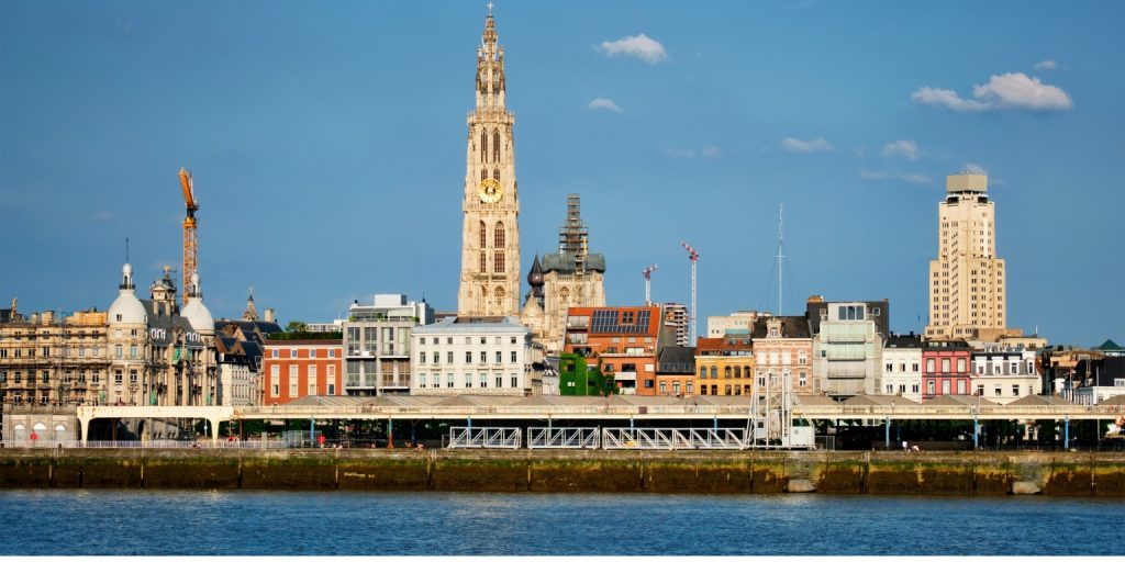 Die Schelde in Antwerpen: Die Lebensader eines Welthafens 2 Die Schelde in Antwerpen