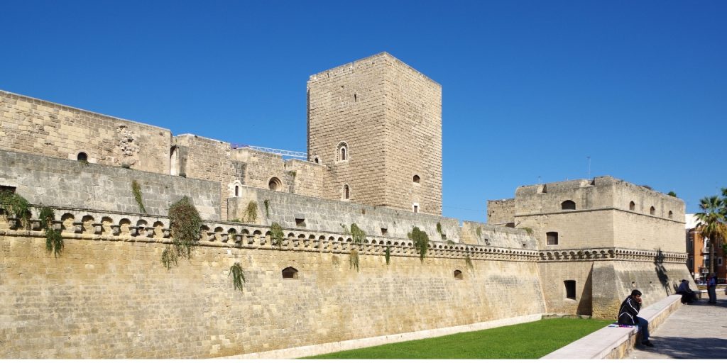 Castello Normanno-Svevo di Bari: una cittadella forgiata dagli imperi 1 Castello Normanno-Svevo a Bari