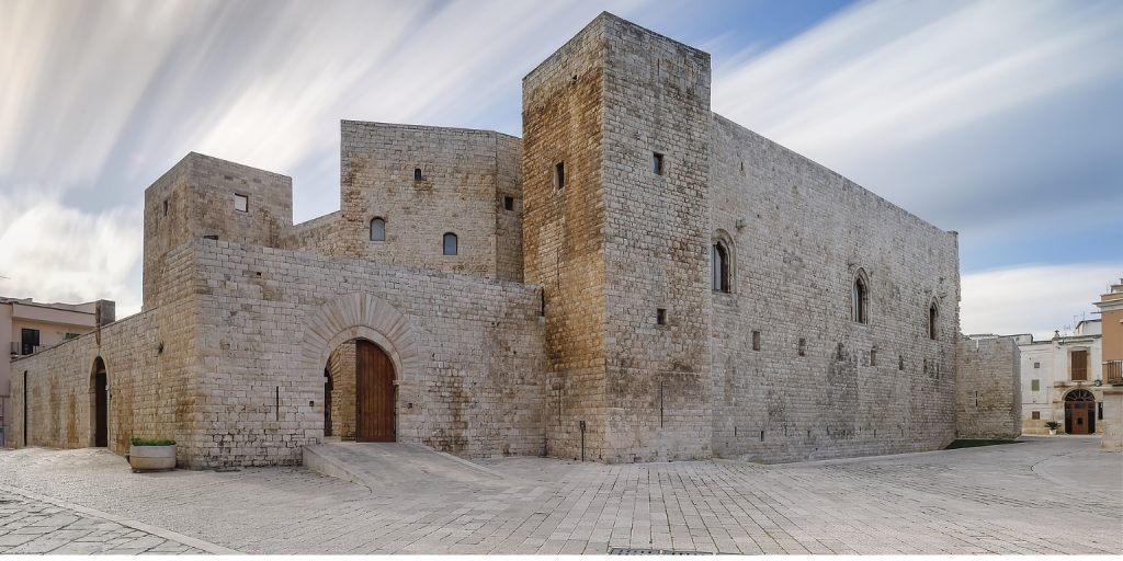 Castello Normanno-Svevo di Bari: una cittadella forgiata dagli imperi 2 Castello Normanno-Svevo a Bari