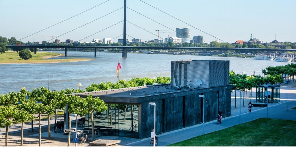 Arte in galleria a Düsseldorf: sotto l'argine del Reno 1 Arte in un tunnel a Düsseldorf