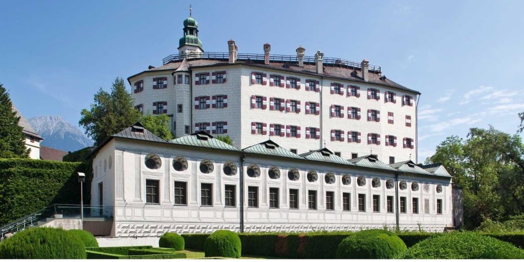 Kasteel Ambras in Innsbruck: Een renaissanceschat en een huis vol wonderen 2 Kasteel Ambras in Innsbruck
