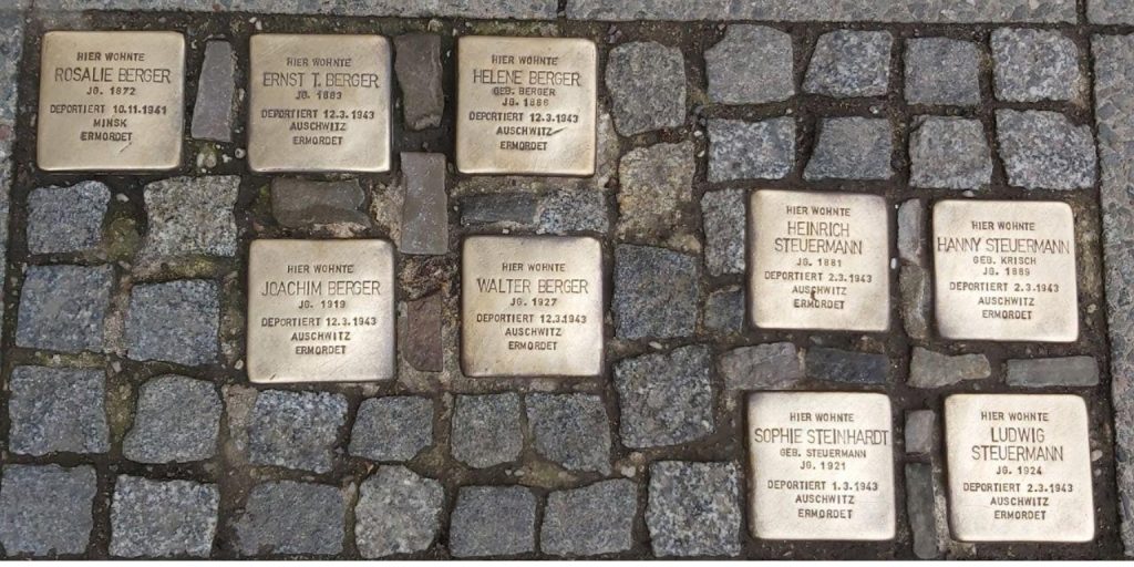 Stolpersteine em Berlim: Vestígios de memória sob os pés 1 Stolpersteine em Berlim: Os vislumbres da memória sob os pés