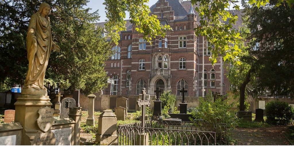 Il vecchio cimitero di Bonn: Un tranquillo pantheon della storia 3 Il vecchio cimitero di Bonn