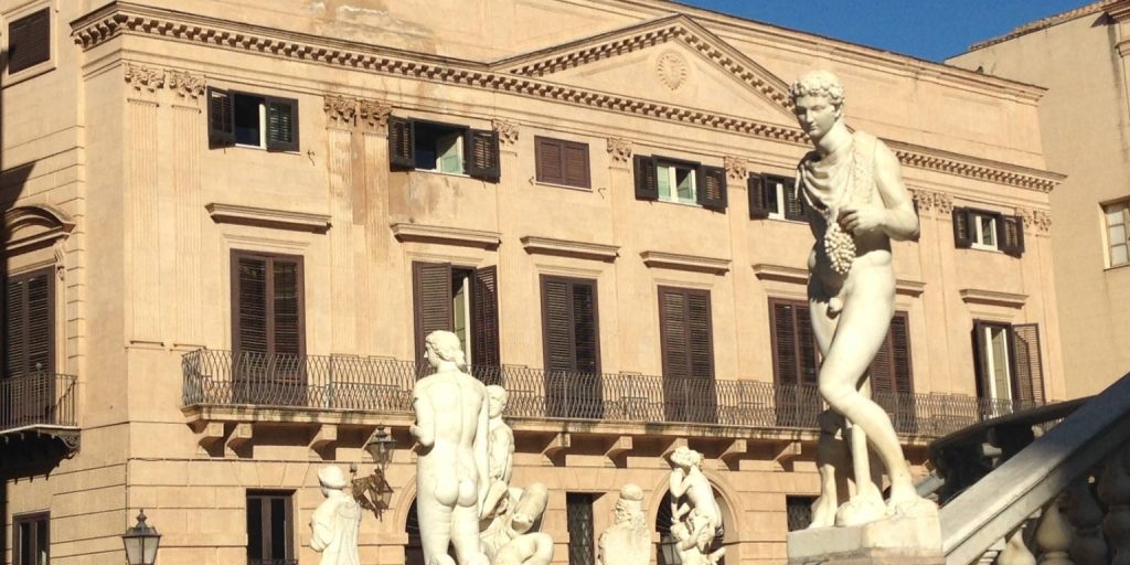 Palazzo Bonocore in Palermo: Ein neoklassizistisches Tor zu einer glorreichen Vergangenheit 3 Palazzo Bonocore in Palermo