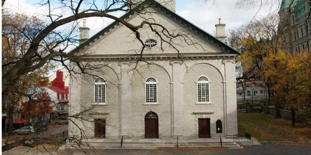 Die Kathedrale der Heiligen Dreifaltigkeit in Alt-Quebec: Ein britisches Meisterwerk in einer französischen Stadt 1 Kathedrale der Heiligen Dreifaltigkeit