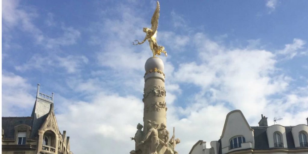 The Subé Fountain: A Symbol of Resilience in the Heart of Reims 2 Subé Fountain