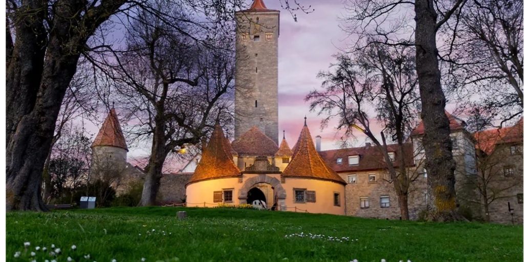 Ο κήπος του Κάστρου: Rothenburg 1 Ο κήπος του Κάστρου: Rothenburg: Μια ήσυχη όαση με βασιλικό παρελθόν στο Rothenburg
