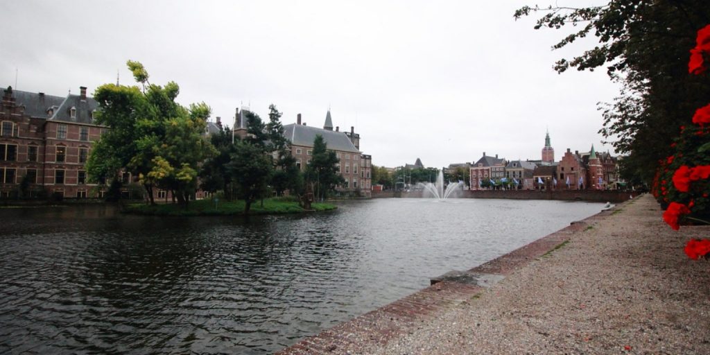 Der Hofteich: Das besinnliche Herz der niederländischen Macht 3 Hofteich