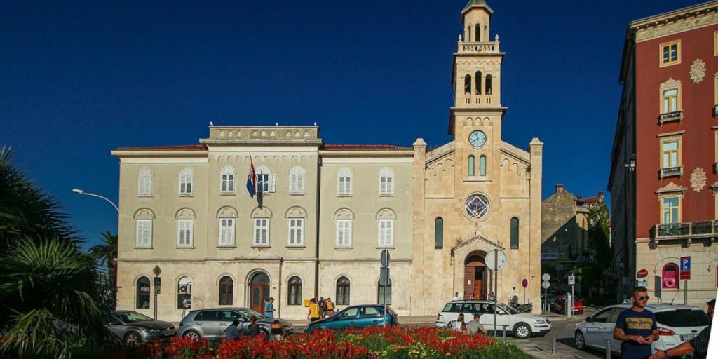 La chiesa e il monastero di San Francesco: Un'oasi spirituale e storica a Spalato 1 La chiesa e il monastero di San Francesco: Un'oasi spirituale e storica a Spalato