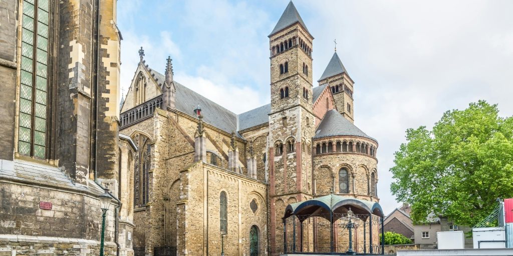 L'Étoile de la mer à Maastricht : Un cœur sacré de la ville 2 L'étoile de mer à Maastricht