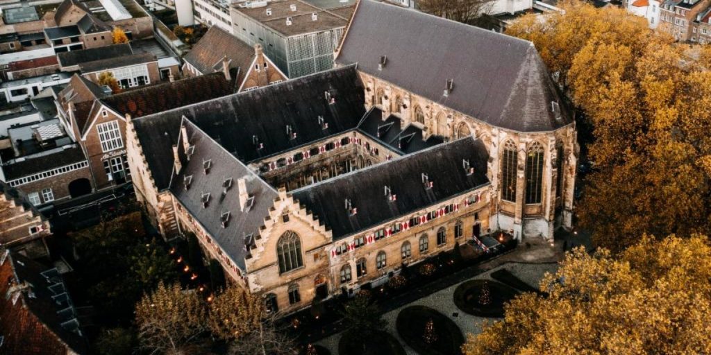 The history of the Kruisherenhotel, From Sacred Cloister to Design Masterpiece 2 Kruisherenhotel