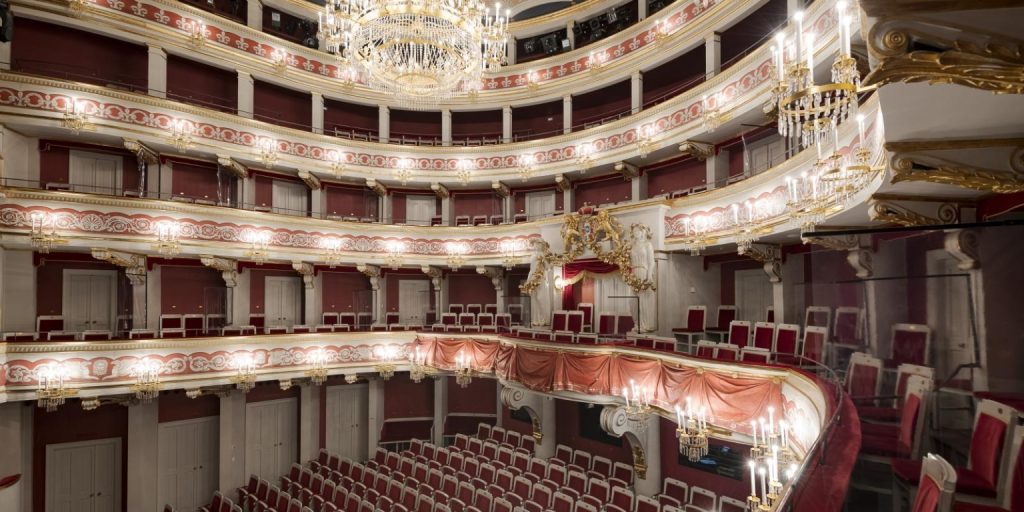 Theater Regensburg: A Cultural Heartbeat in the City of Spires 1 Theater Regensburg: A Cultural Heartbeat in the City of Spires