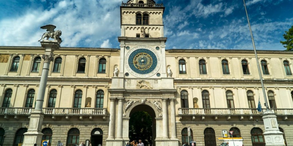 De grote klok in Padua: Een middeleeuws wonder van tijd en ruimte 2 De grote klok in Padua: Een middeleeuws wonder van tijd en ruimte