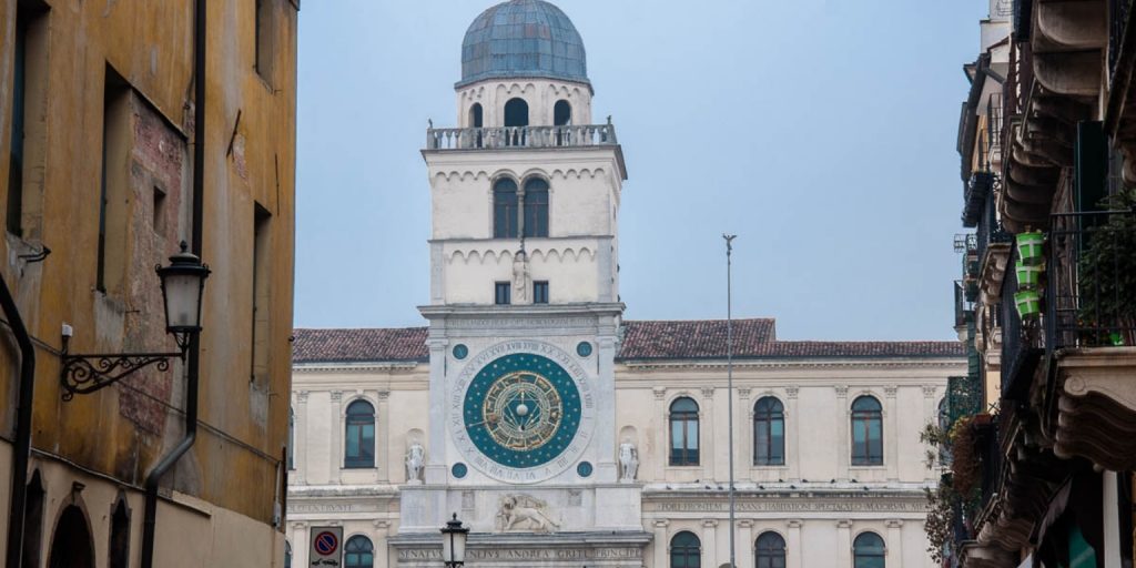 De grote klok in Padua: Een middeleeuws wonder van tijd en ruimte 3 De grote klok in Padua: Een middeleeuws wonder van tijd en ruimte