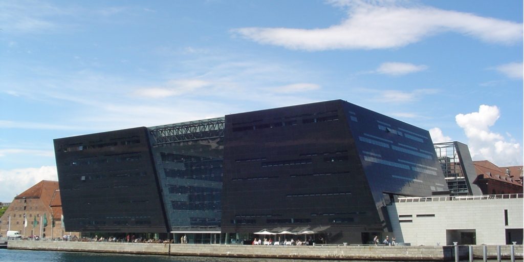 Royal Library: A History of Knowledge and Royal Patronage 1 Royal Library