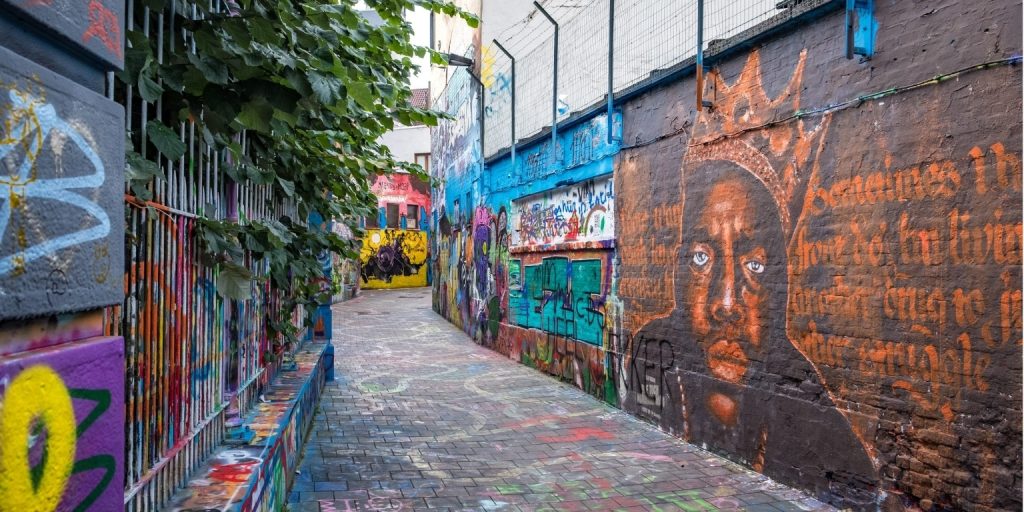 Graffiti Street: A Living Canvas in the Heart of Ghent 2 Graffiti Street: A Living Canvas in the Heart of Ghent