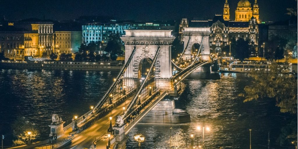Chain Bridge: A Bridge That United a Nation 3 Chain Bridge: A Bridge That United a Nation