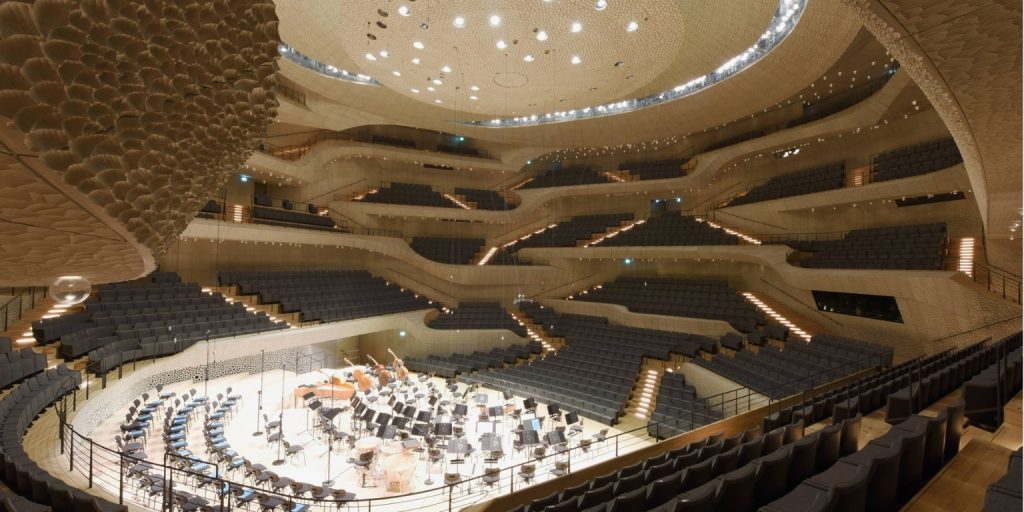 La Elbphilharmonie: Una rotunda obra maestra de la arquitectura 2 La Elbphilharmonie: Una rotunda obra maestra arquitectónica