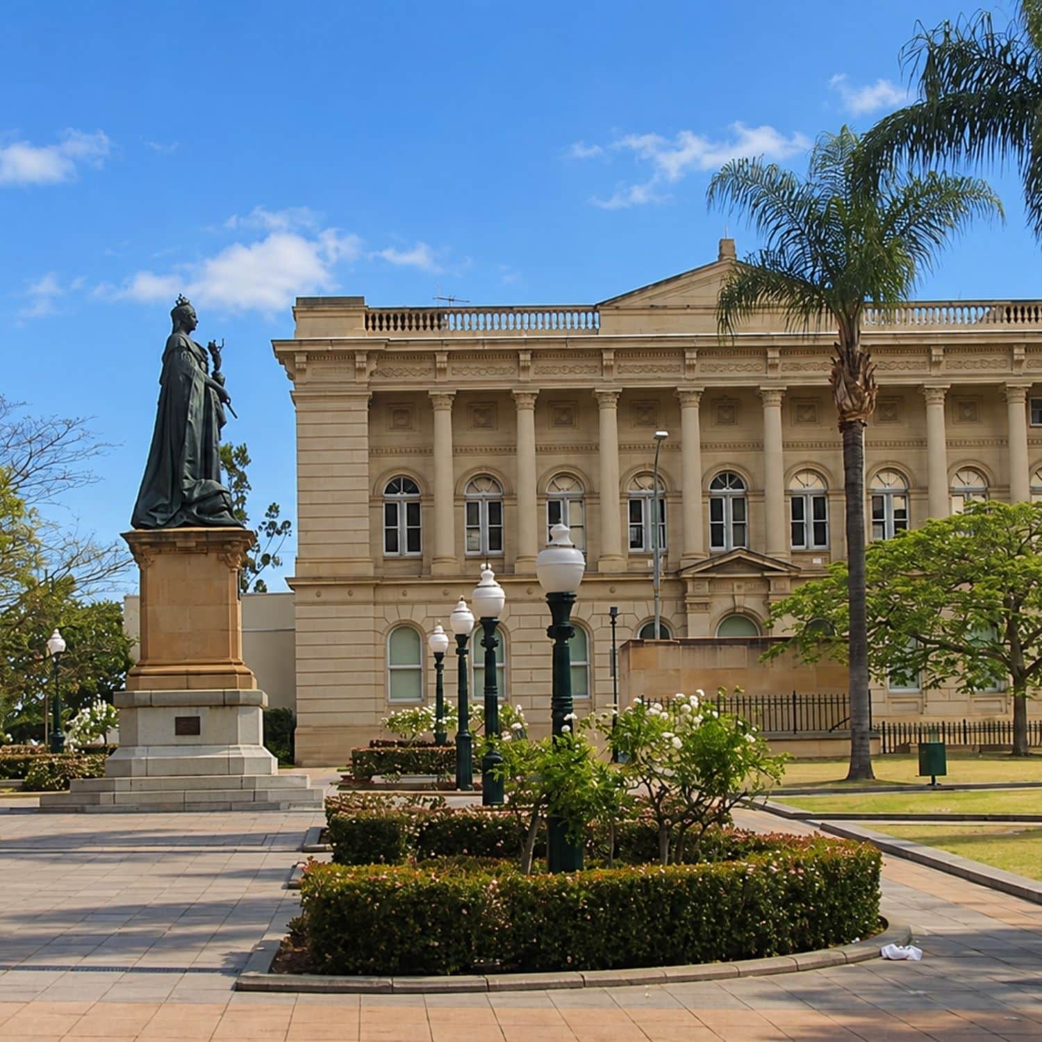 Brisbane Scavenger Hunt and Self-Guided Tour 4 Queens Gardens in Brisbane