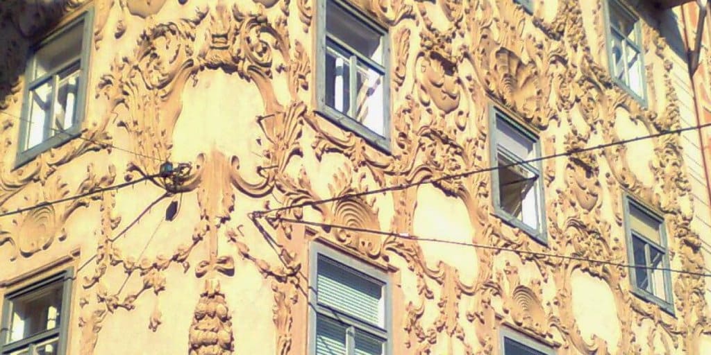 Things to See in Graz: A Walk Through the Old Town's Best Stops 2 things to see in Graz: Sporgasse